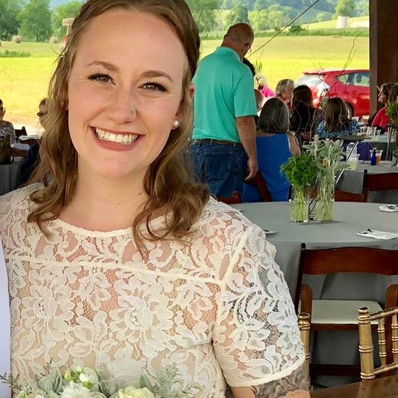 Meet your Posher, Morgan - Picture 2 of 4